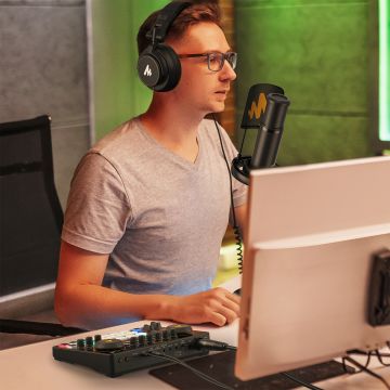 Maonocaster AU-AME2 Integrated Audio Production Studio
