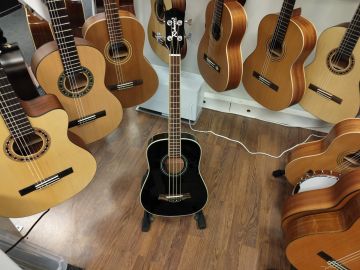 Richwood minikokoinen akustinen basso ja toppapussi