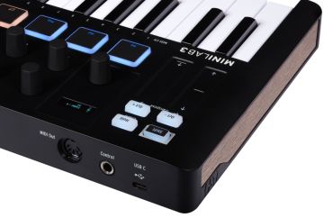 Arturia Minilab3 liitännät