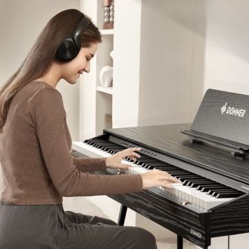 Donner DHP-600 digitaalipiano