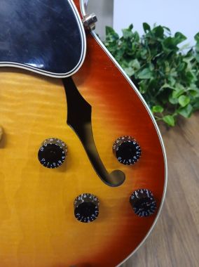 Gibson ES-137 sähkökitara