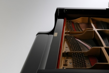 Kawai GL-10 black grand piano