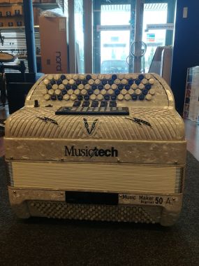 Musictech Music Maker 50 A digiharmonikka (näppäinmalli)