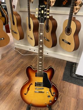 Epiphone ES-335 sähkökitara