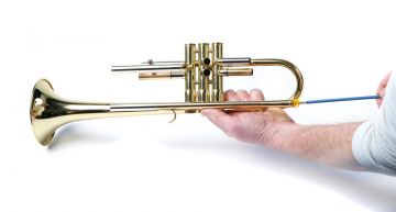 MusicNomad MN761 Premium Trumpet Snake Brush Trumpetin Puhdistusharja